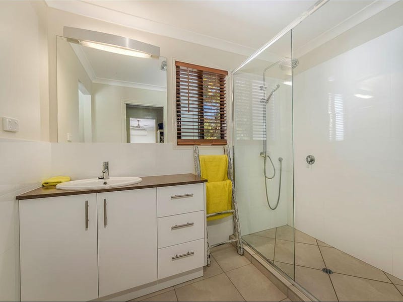 Large, Spacious, Family Home on 9