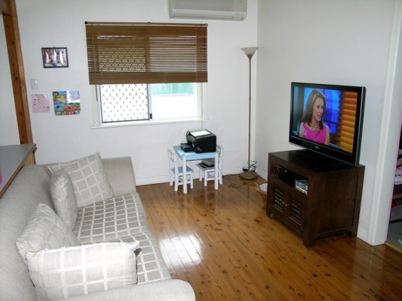Cute House!  Great Location! 3