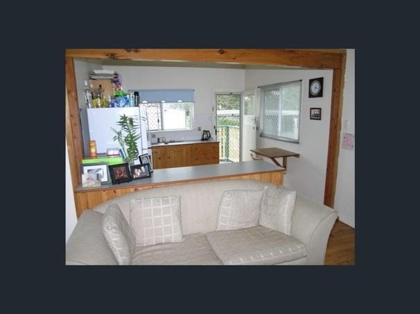 Cute House!  Great Location! 5