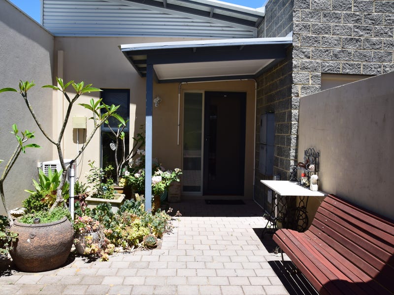 ARCHITECT DESIGN – OVERLOOKING THE 3