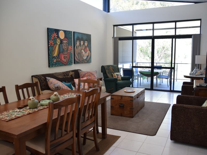 ARCHITECT DESIGN – OVERLOOKING THE 4