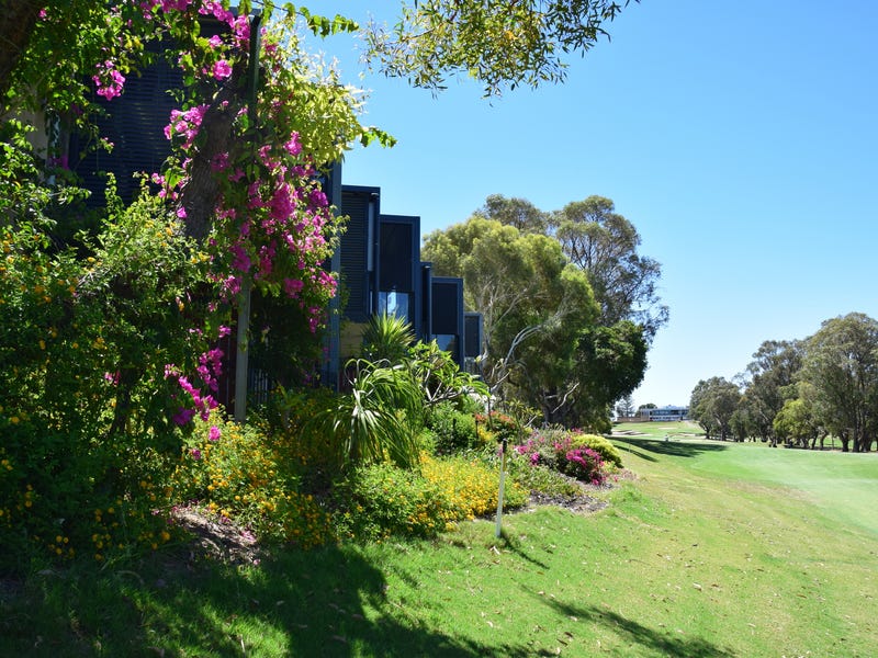 ARCHITECT DESIGN – OVERLOOKING THE 5