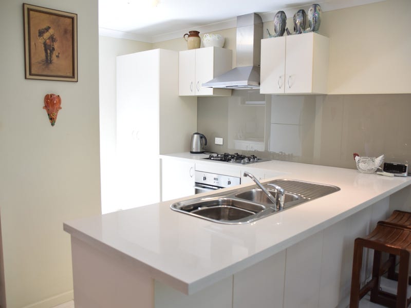 ARCHITECT DESIGN – OVERLOOKING THE 8