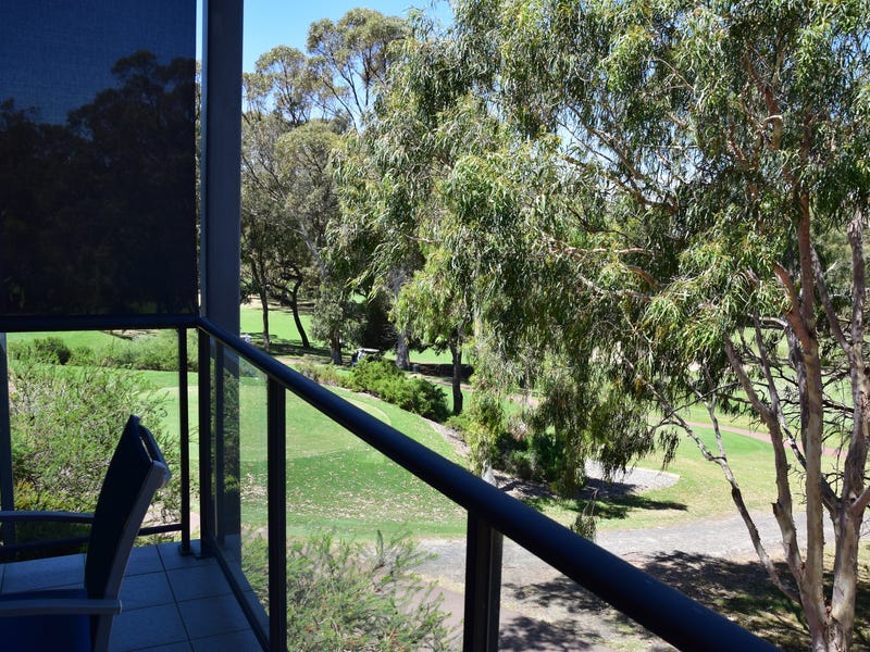 ARCHITECT DESIGN – OVERLOOKING THE 10