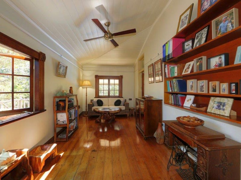 Beautiful Home – Great Location 14