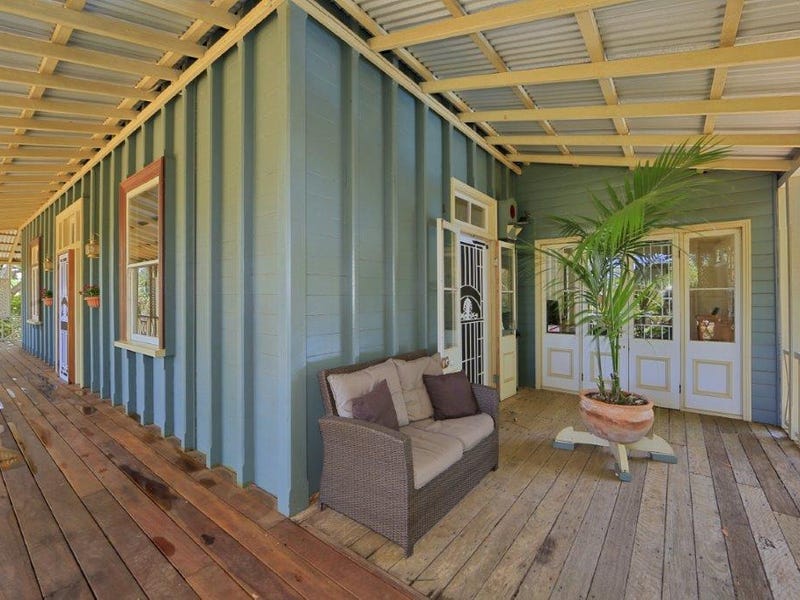 Beautiful Home – Great Location 23