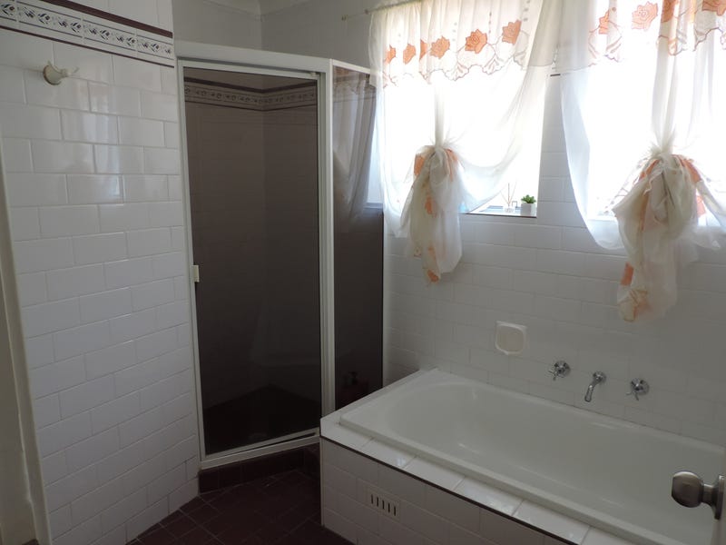 Comfortable family home or great 16