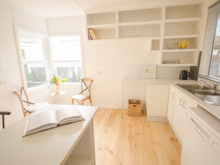 UNDER OFFER 5