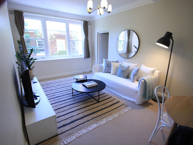 Bright and spacious 2 bedroom 6