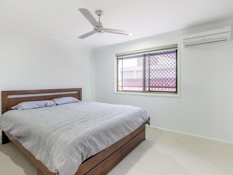 SPACIOUS RENOVATED FAMILY HOME 8