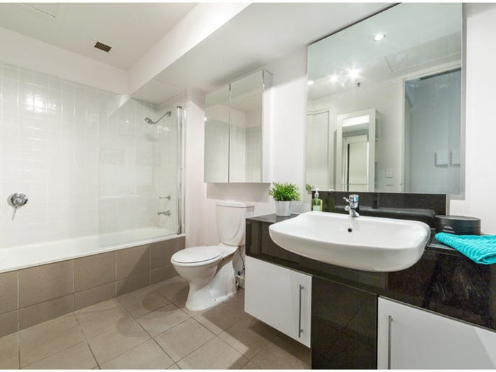 LUXURY APARTMENT IN PREMIUM BUILDING 4