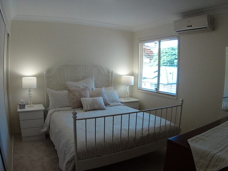 Stunning 3 bedroom townhouse in 6