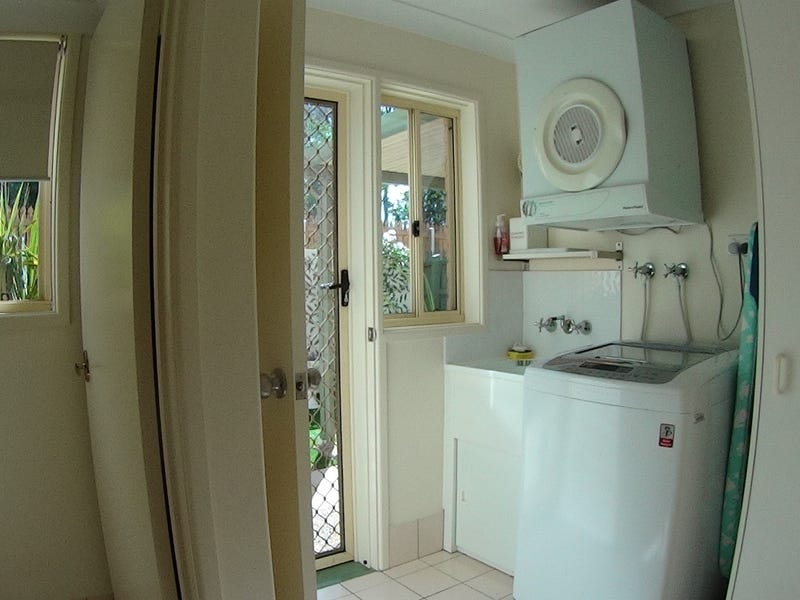 Stunning 3 bedroom townhouse in 9
