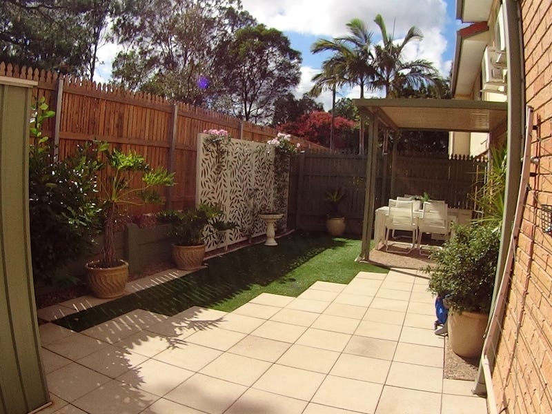 Stunning 3 bedroom townhouse in 11