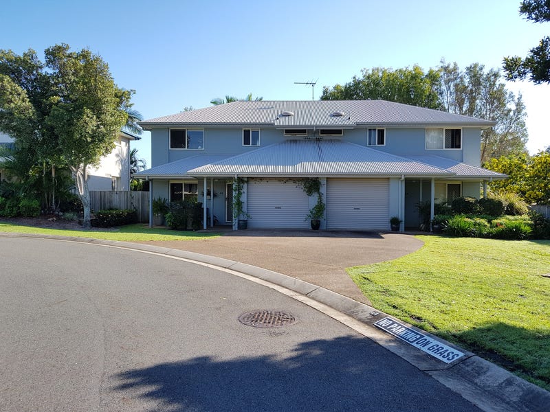 BEAUTIFULLY PRESENTED 3 BEDROOM TOWNHOUSE 2