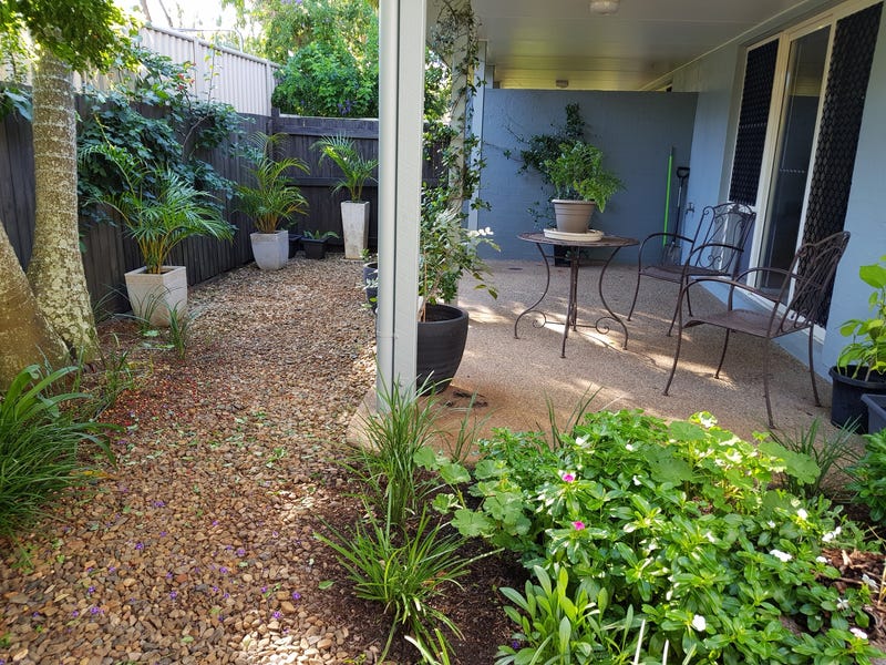 BEAUTIFULLY PRESENTED 3 BEDROOM TOWNHOUSE 8