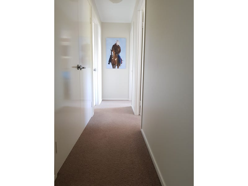 BEAUTIFULLY PRESENTED 3 BEDROOM TOWNHOUSE 12