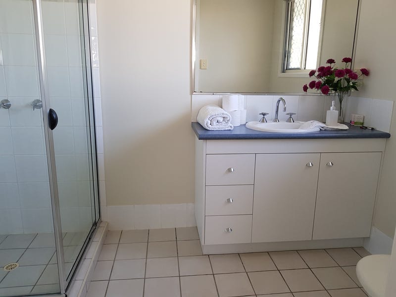BEAUTIFULLY PRESENTED 3 BEDROOM TOWNHOUSE 14