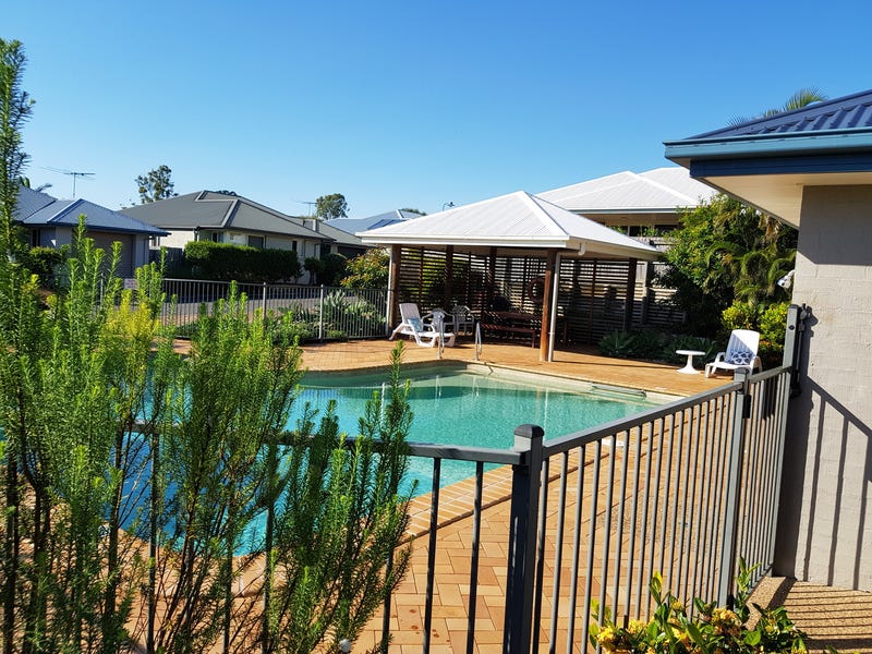 BEAUTIFULLY PRESENTED 3 BEDROOM TOWNHOUSE 18