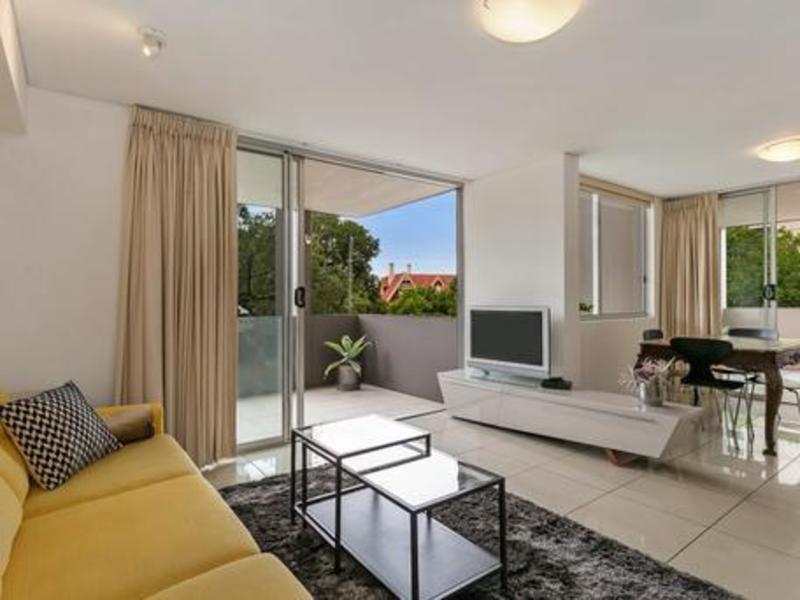 *Under Contract* 1 bed apartment double the size of others!