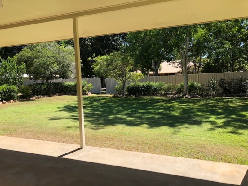 Peace ,tranquility,privacy,beautiful 3 bedroom sandstone 28