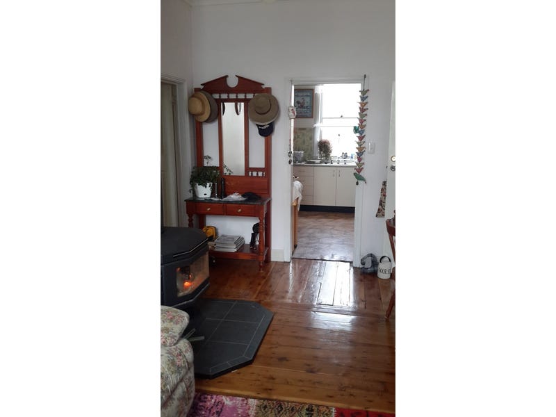 PRICED REDUCED TO SELL 7