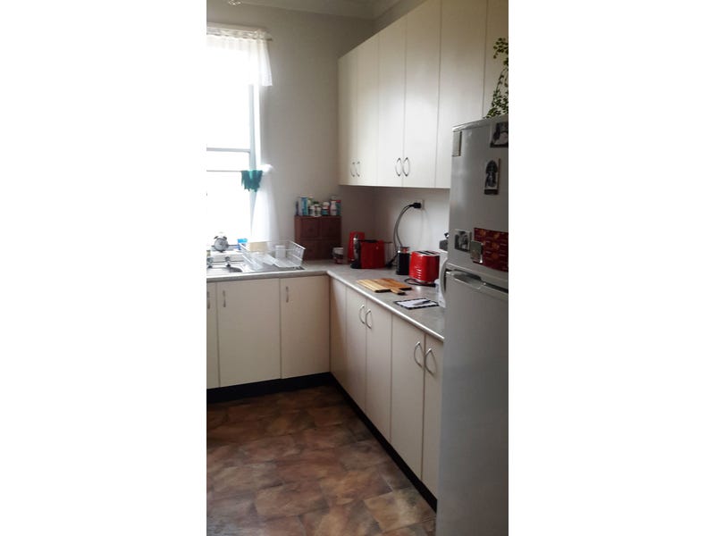 PRICED REDUCED TO SELL 10