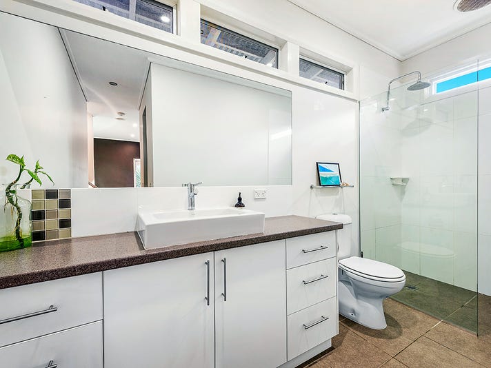 Golf, Boating, Lifestyle 12