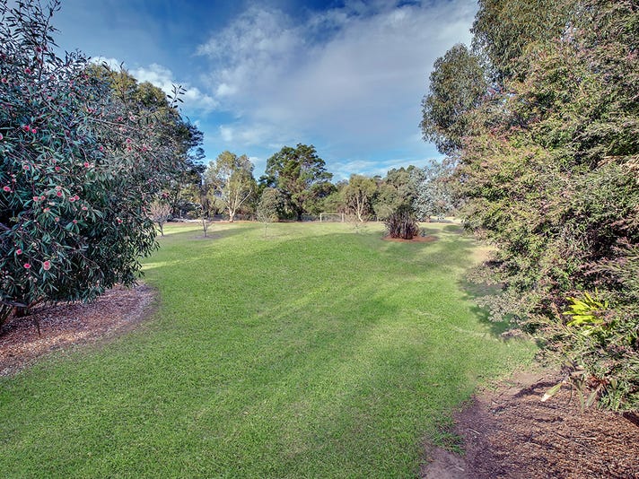 Golf, Boating, Lifestyle 32