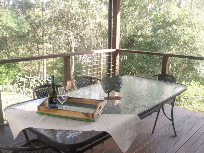 Room for Everyone in this spacious 5 bedroom home in  sought after South Durras.