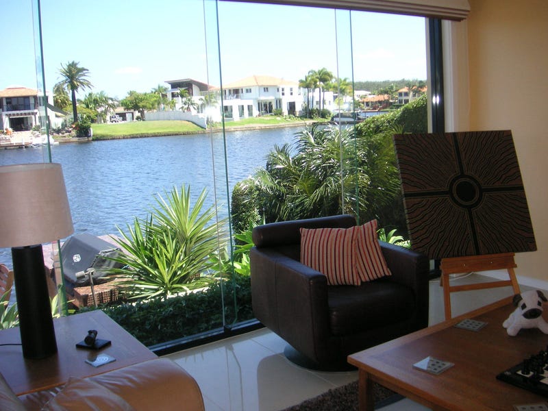 Luxury living on one level 17