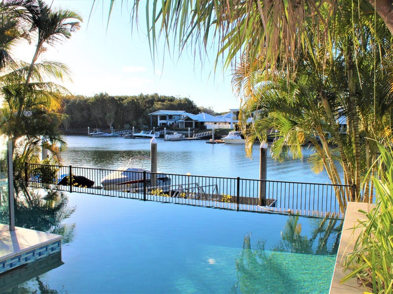 Luxury Resort Style North Facing 7