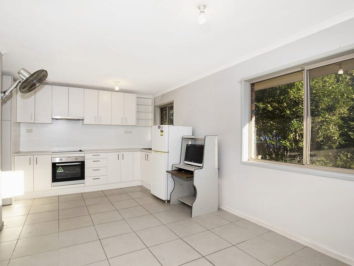 3 Bedroom PLUS Fully self-contained 18