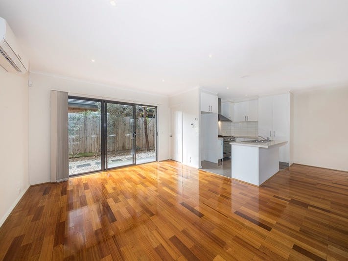 Modern 3 bed townhouse 3