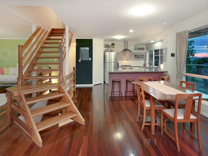 Beautiful 5 Bedroom Family Home 3