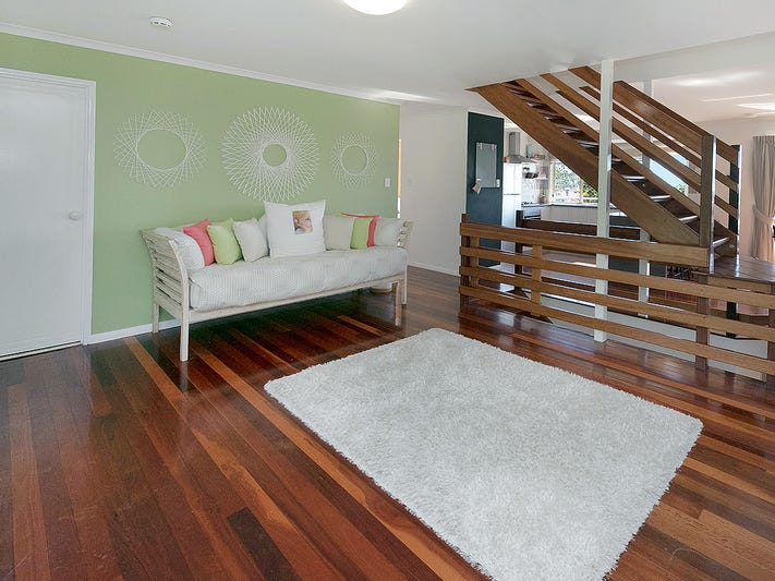 Beautiful 5 Bedroom Family Home 10