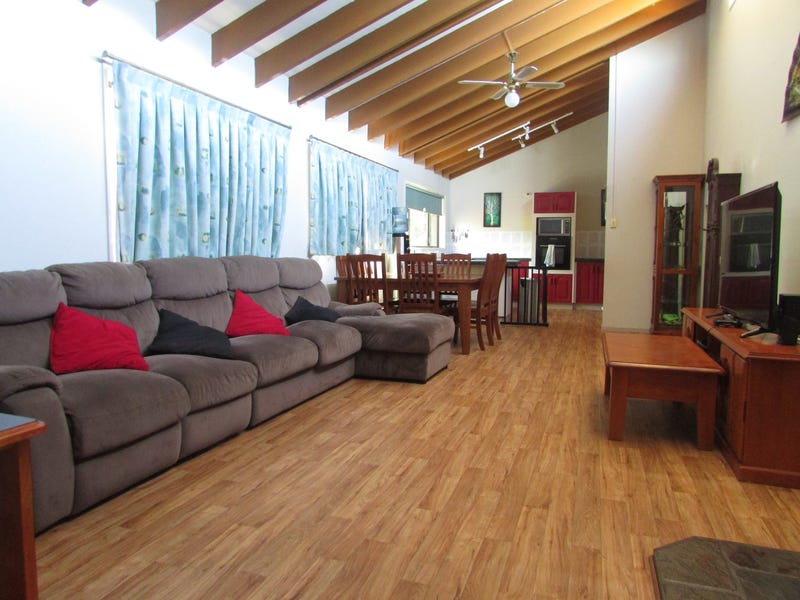 Beautiful family home with rare 6