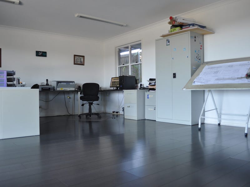 102 GIBSON CRESCENT UNDER CONTRACT 15