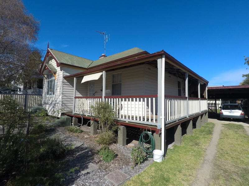 Beautiful Bega Home 2