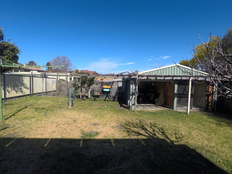 Beautiful Bega Home 4
