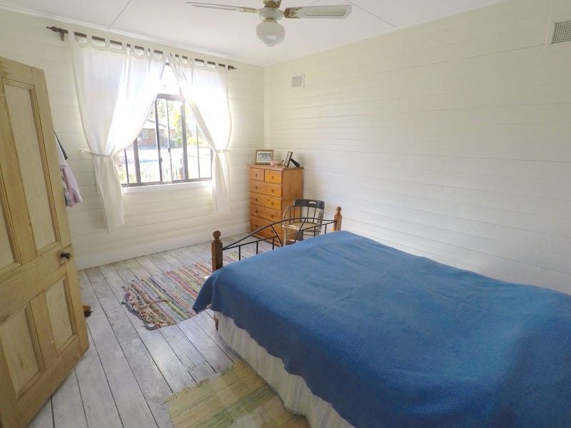 Beautiful Bega Home 5