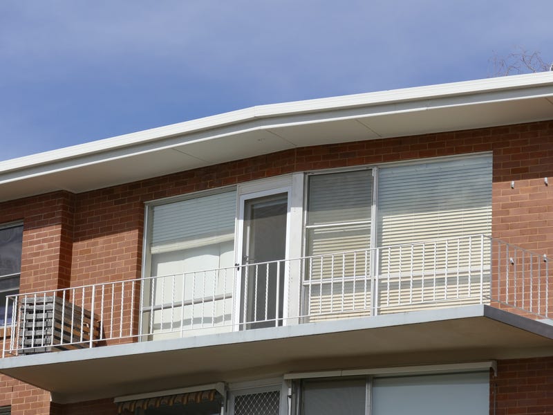 Beautiful apartment, views and location