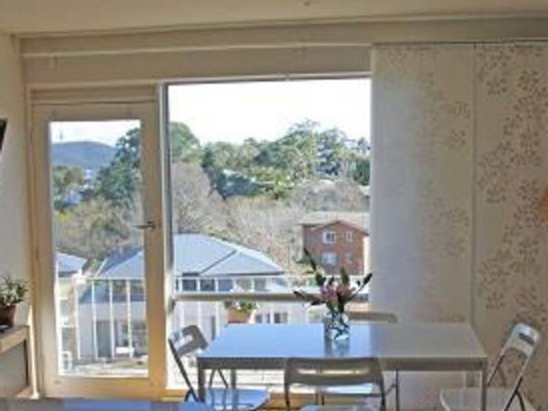 Beautiful apartment, views and location 6