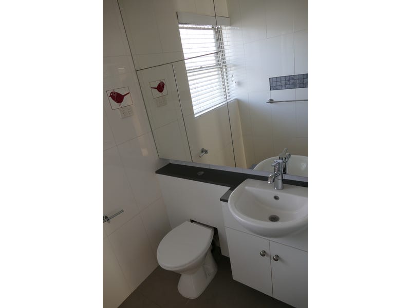 Beautiful apartment, views and location 9