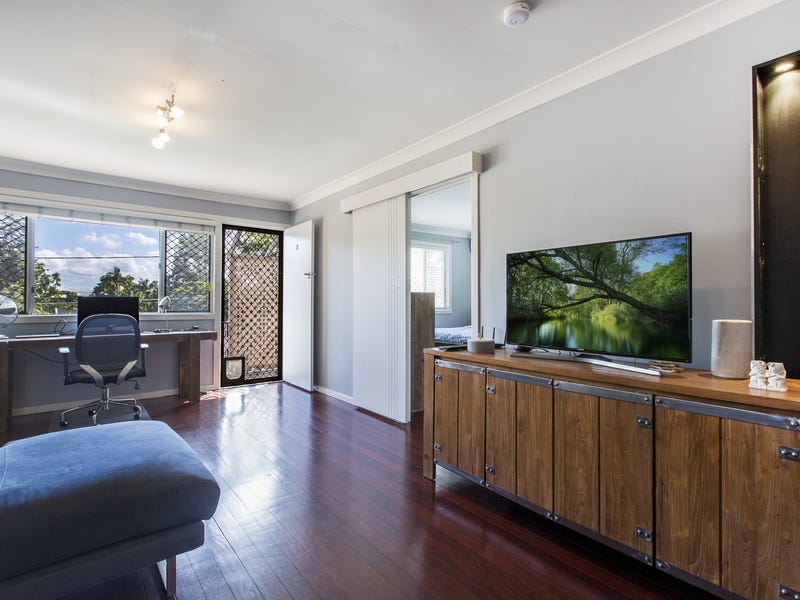 Spacious 1 bedroom apartment with 4