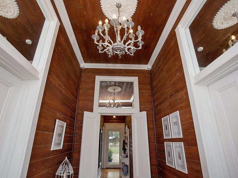 Exceptional lifestyle opportunity on 2 2