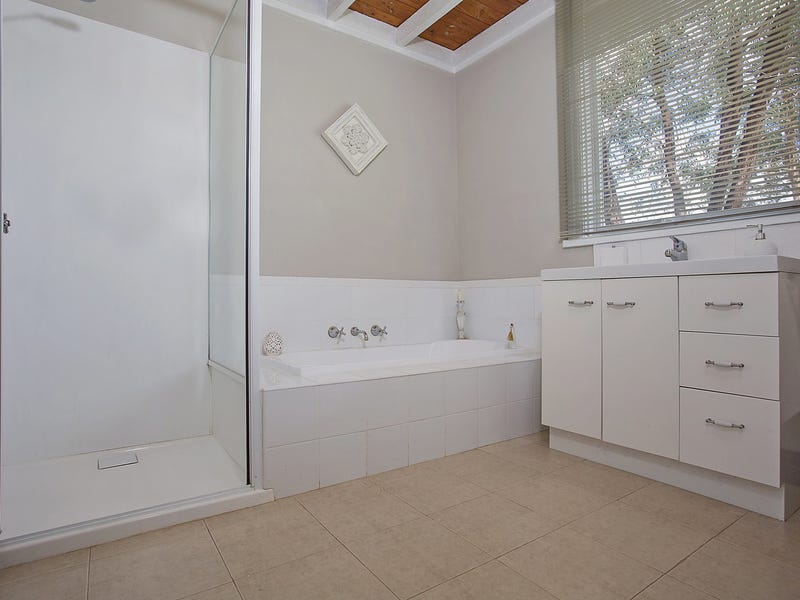 Exceptional lifestyle opportunity on 2 9