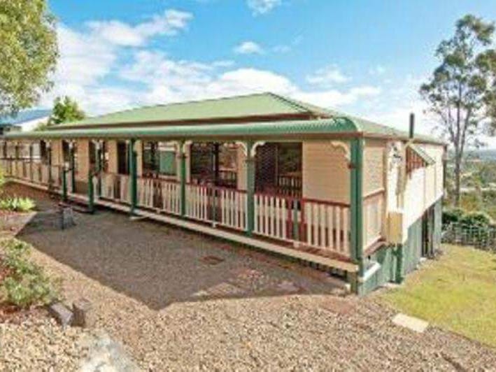 Charming one-owner queenslander with stunning 5