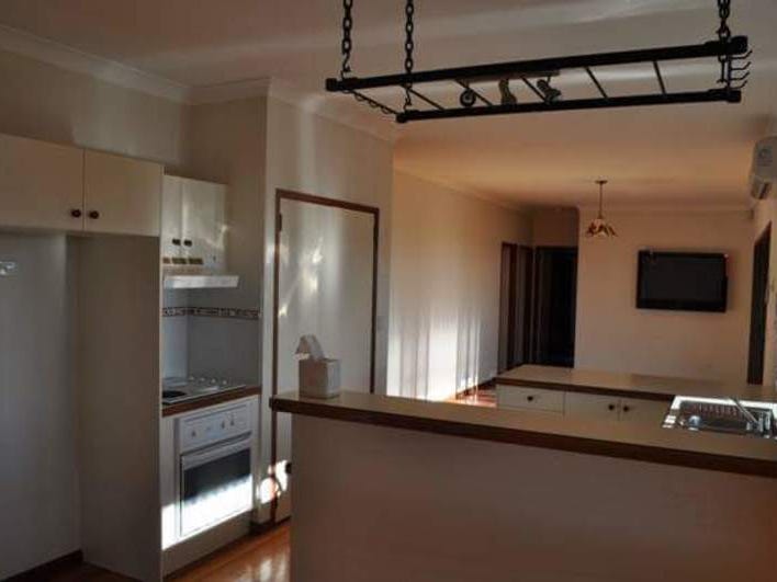 Charming one-owner queenslander with stunning 14