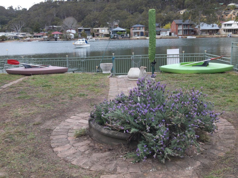 WATERFRONT WORONORA    19